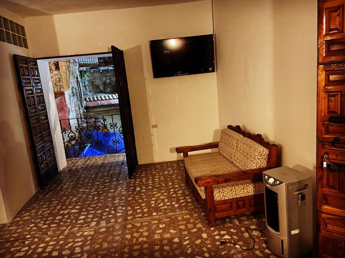 Hotel El Gran Toril Taxco de Alarcon Exterior foto